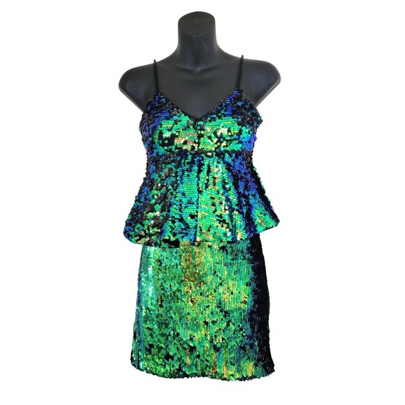 GUESS Sleeveless Green Mermaid-Sequin Peplum Top (XXS) & Matching Skirt (XS) Set - Picture 1 of 7